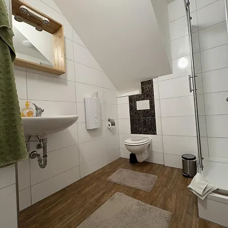 公寓 Zwei-zimmer-wohnung